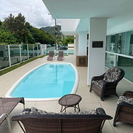 شقة Lindo Apartamento Praia De Palmas جوفيرنادور سيلسو راموس المظهر الخارجي الصورة
